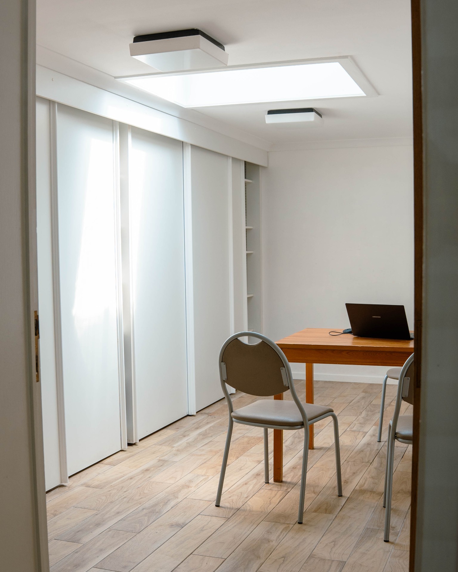Bureau / opbergruimte met lichtkoepel